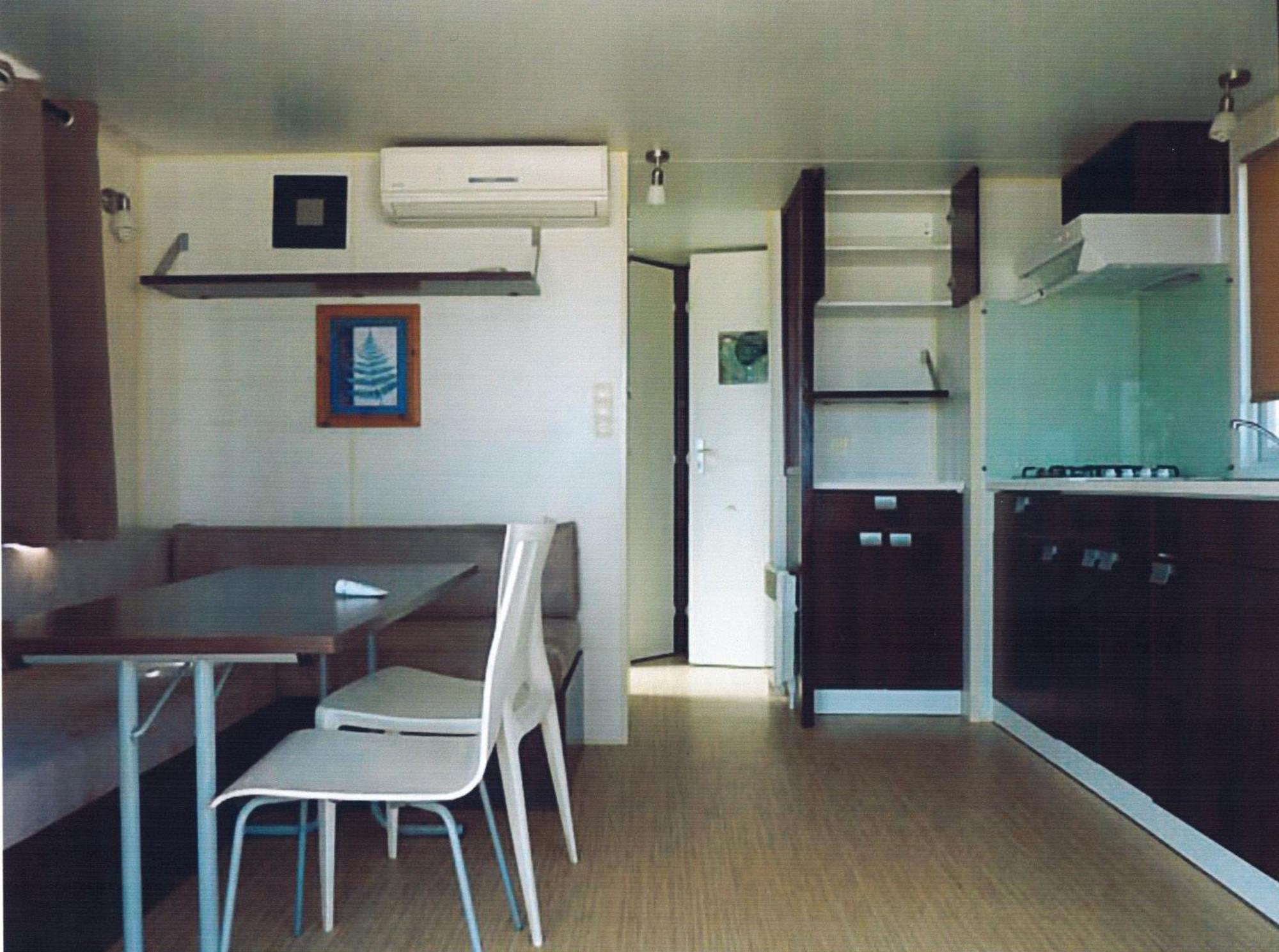 Camping Paradis Bellerive Montfrin Quarto foto