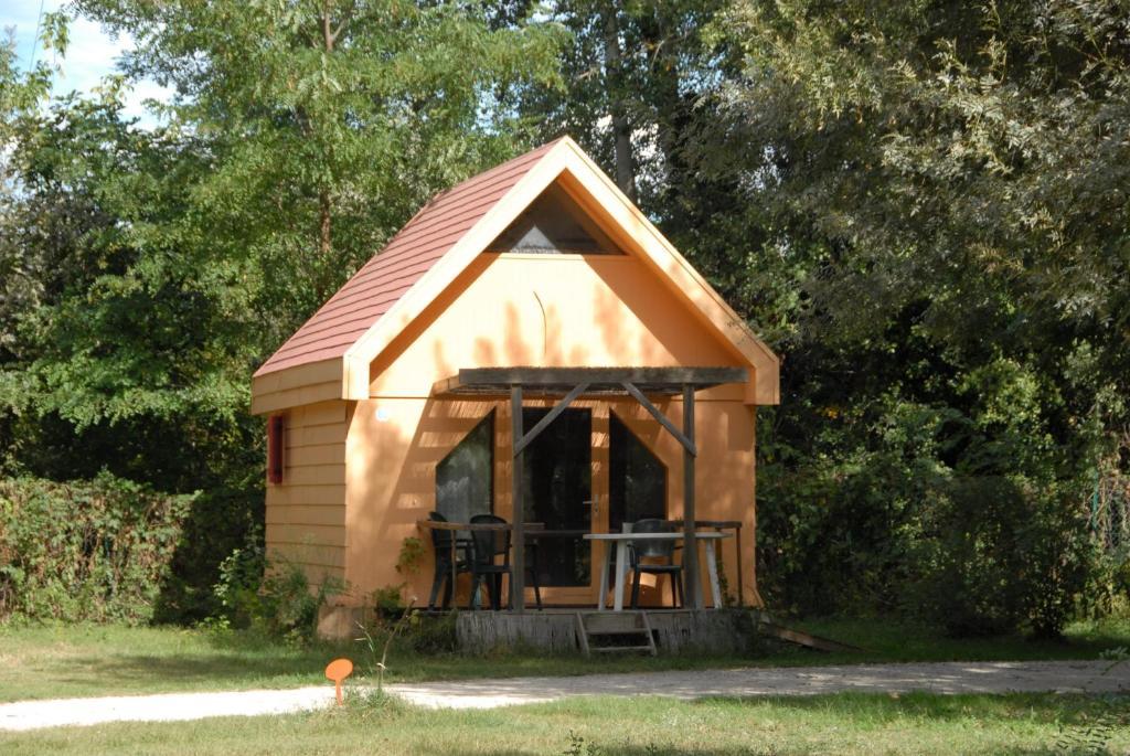 Camping Paradis Bellerive Montfrin Exterior foto